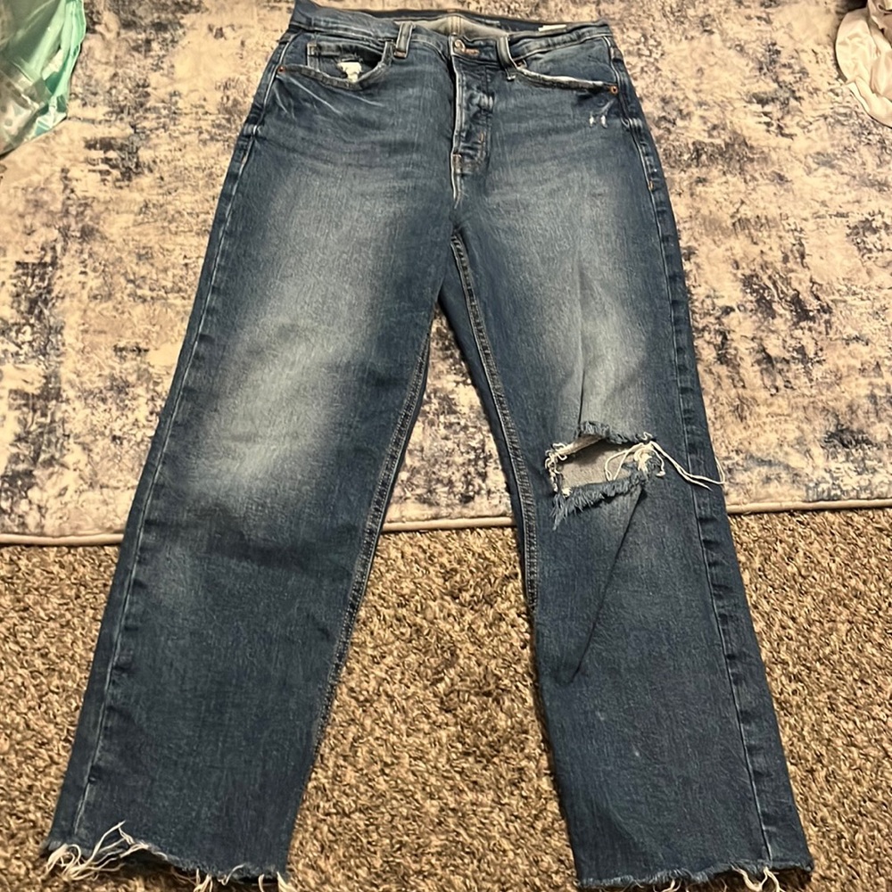 Medium wash ankle jeans